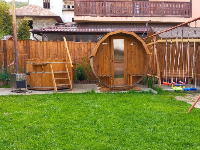 Casa Farcaș Bușteni - 布希坦尼