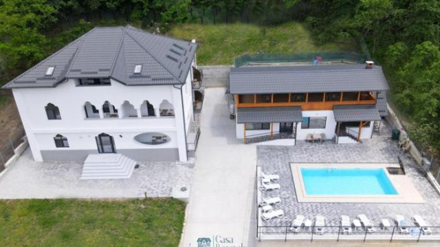 Casa Basarab - Calimanesti