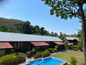Hujung Kampung Resort
