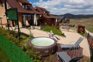 The Crown Lodge