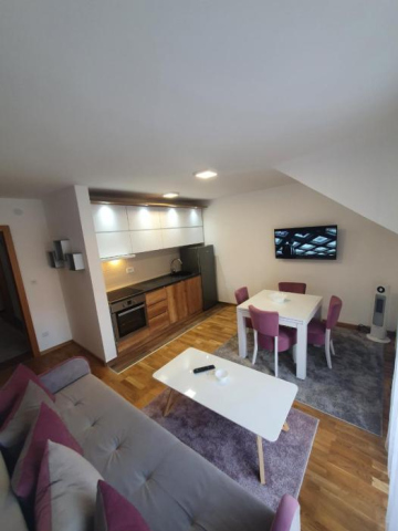 Nina Apartman