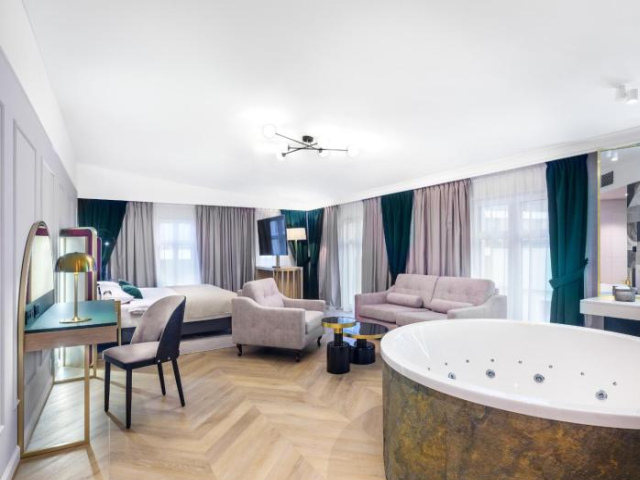 Golden Queen Deluxe Jacuzzi Apartments - Old Town - 克拉科夫