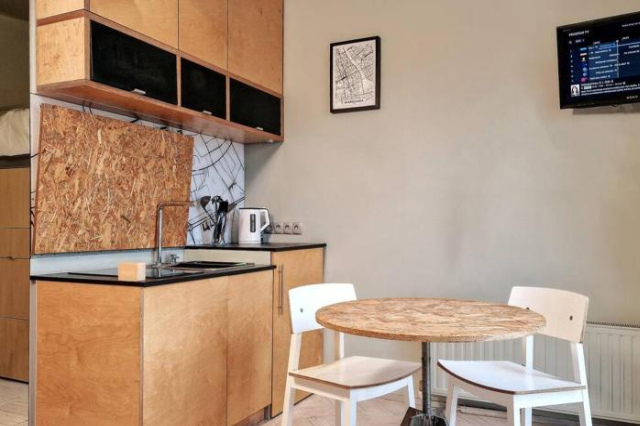 Free Parking - Creative flat with fast WIFI and TV - Warsaw