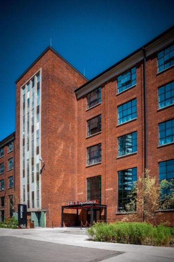 MONTOWNIA Lofts & Experience