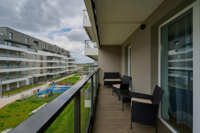 Pet-friendly Apartment & 2 Bedrooms & Parking by Renters - Wroclaw