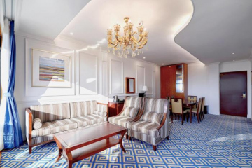 GoldOne Hotel & Suites