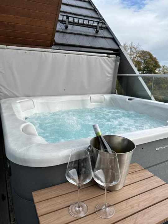 Kras Resort - Apartment 301 with Mountain View, Private Jacuzzi on Terrace and Sauna - Szklarska Poreba