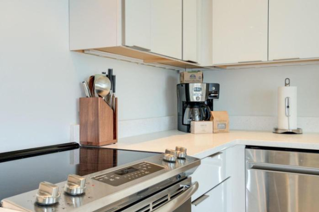 H Street 1br w wd nr bus stops dining WDC-758 - Washington