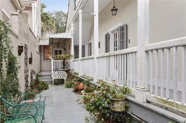 Quintessential French Quarter Cottage - New Orleans
