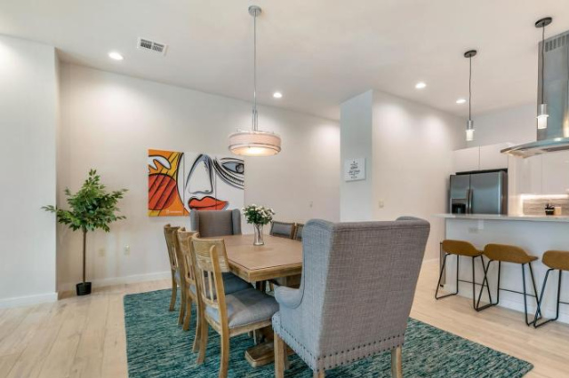 Stunning Living Near City Attractions - New Orleans