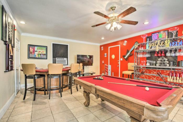 Major Manor New Orleans Home with Pool and Game Room - New Orleans