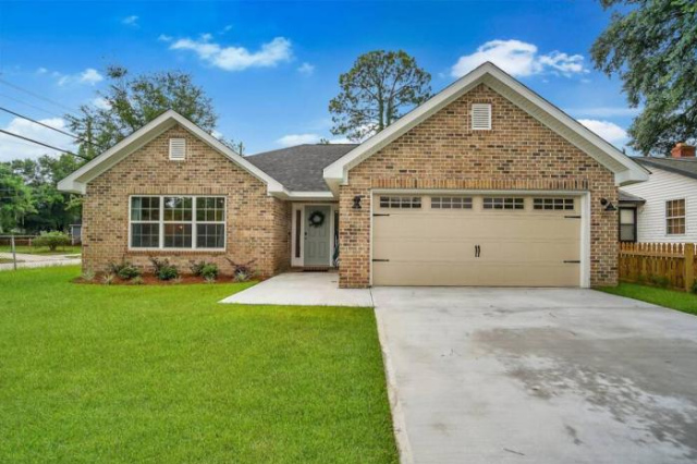 Beautiful New Construction Only 4 Min to Downtown! - Savannah
