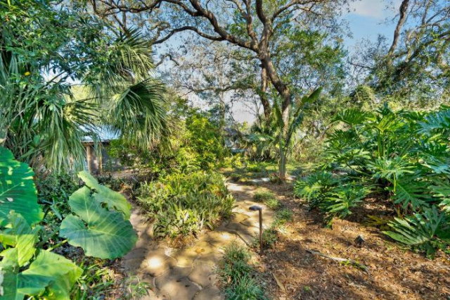 The Madeira Suite Tropical Bungalow Near The Amp - St Augustine