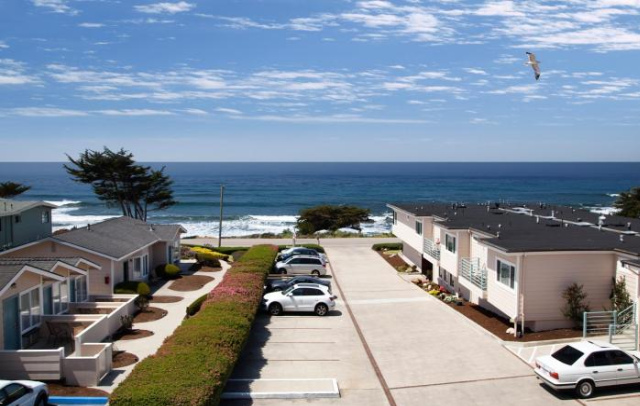Cambria Landing Inn and Suites - Cambria