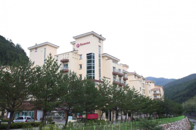 RamadaTaebaek Hotel - 江原道