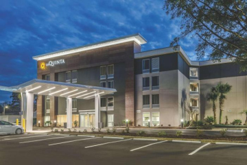 La Quinta Inn & Suites by Wyndham Myrtle Beach - N Kings Hwy
