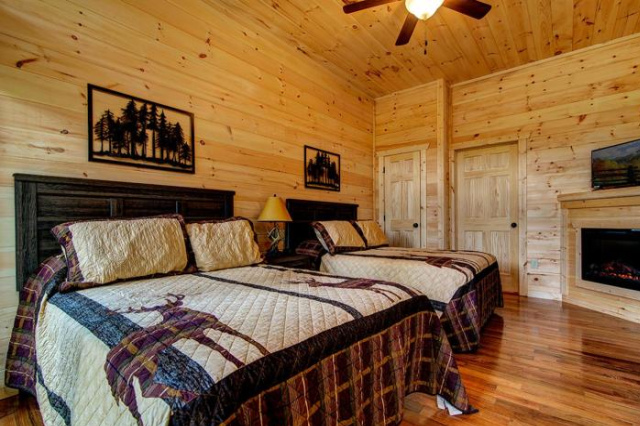 Chateaux Nirvana Home - Pigeon Forge
