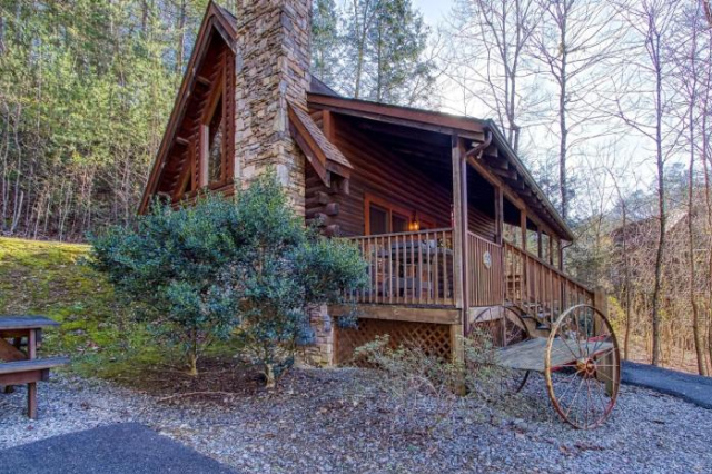 ER260- Magical Moments Great Location- Close to Town Cabin - Pigeon Forge