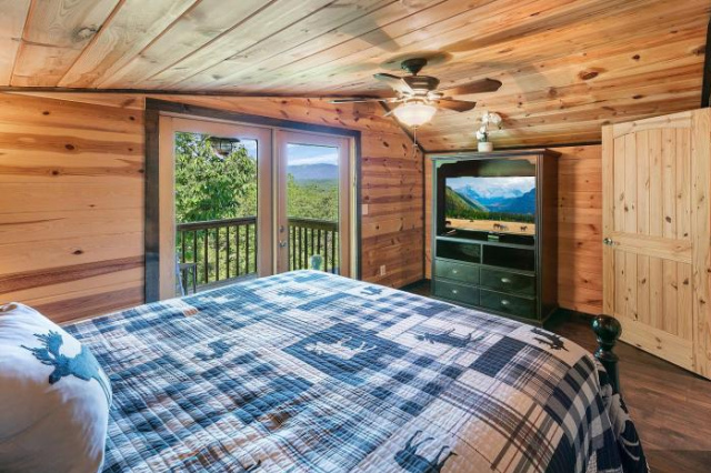 Smoky Mountain Hideout - Pigeon Forge