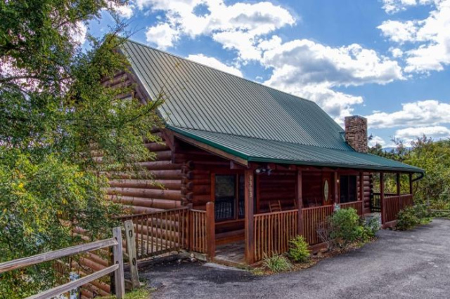 ERN864 - The Cedars - Great Location! Close To All The Action! cabin - Pigeon Forge