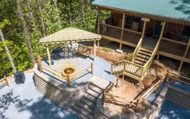 Little Bear Cabin - 加特林堡