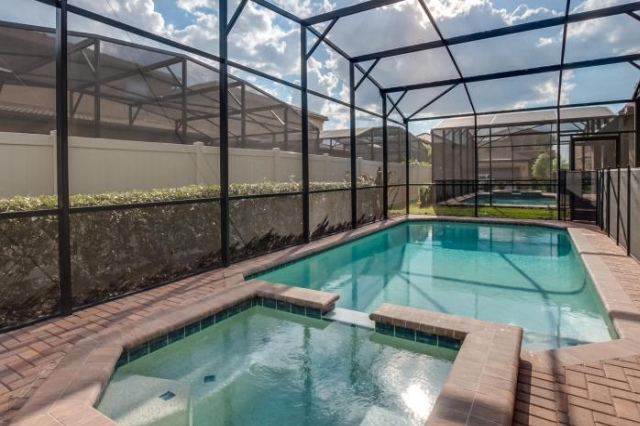 Villa w Private Pool FREE Resort Access - Kissimmee
