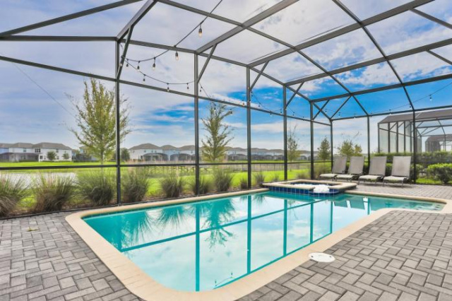 Storey Lake Stunner - Kissimmee
