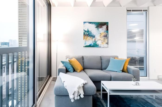 Modern, Bright & Beautiful, 1 Bedroom Downtown Apt with Rooftop Patio - Vancouver