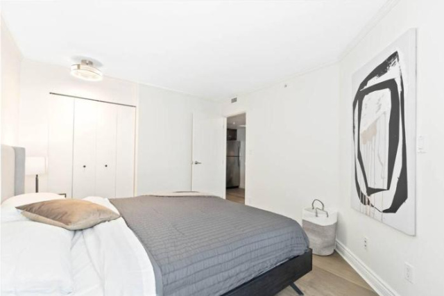 2BR Condo with breathtaking view in Downtown! Free parking - 6 sleep - Vancouver