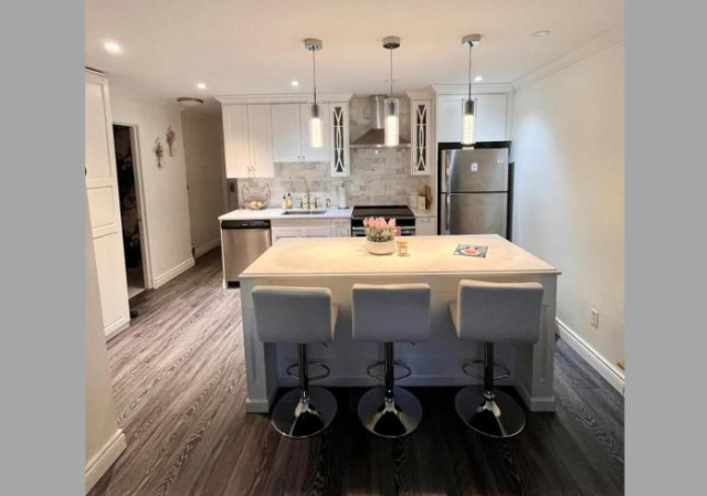 Ocean Villa - 1BDR - King Bed - Kitsilano Beach w/ Parking - Vancouver