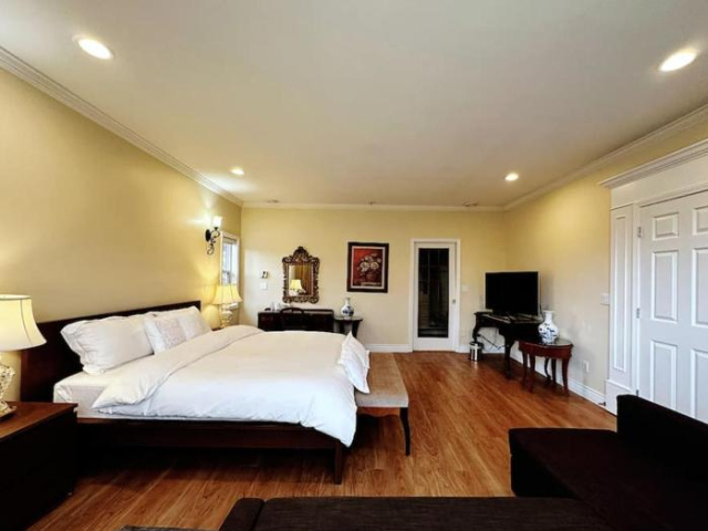 Super Cosy 8Bed & 6Bath in Vancouver Heart near Airport and Downtown - Vancouver