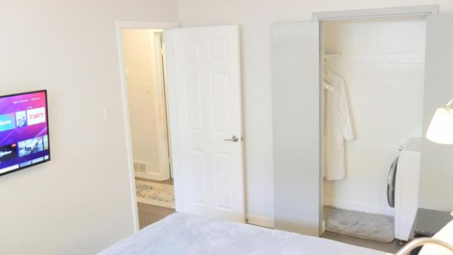 Richview Gardens Suite - Toronto