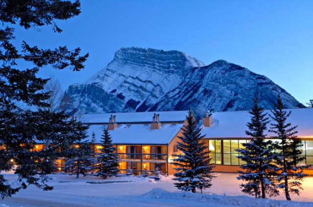 Douglas Fir Resort & Chalets - Banff