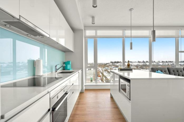 Near Casino & Saddledome FREE Banff pass Gym & Parking - Calgary