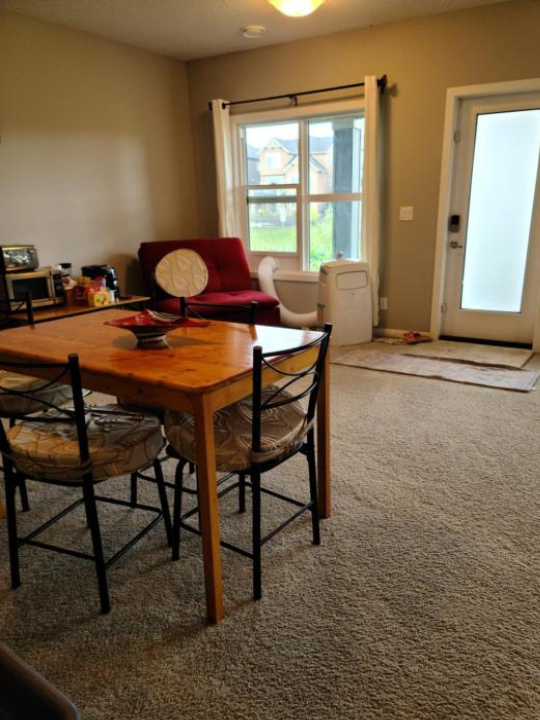 Very Large Finished Walkout Basement/ Scenic Views - Calgary