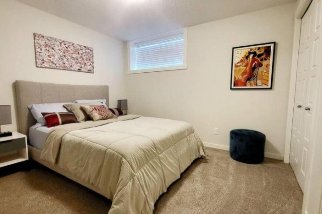 The Oliver - Cozy Apartment in Rockland Park, NW - Calgary
