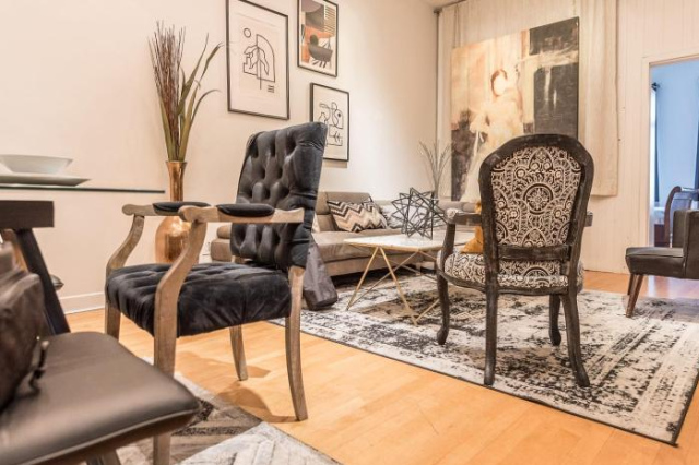 Spacious 2 Bedroom in the Heart of Montreal - 蒙特婁
