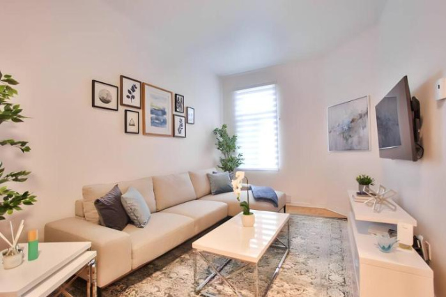 Dreamy Prince-Arthur, Spacious, Elegant and Cozy - Montreal