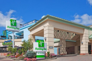 Holiday Inn Niagara Falls-By the Falls by IHG