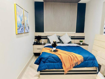 Fallsview Haven: 4BR Gem