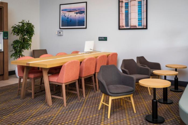 Holiday Inn Victoria - Elk Lake by IHG - Victoria