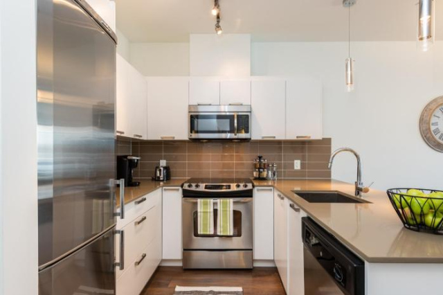 506 Union - Downtown Victoria, Secure Parking Included - 維多利亞