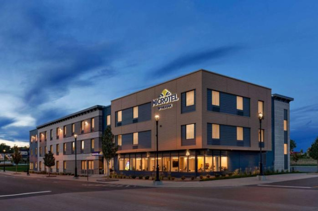 Microtel Inn Suites by Wyndham Lac-Megantic - 魁北克省