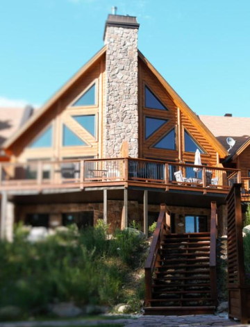 Selenia Lodge- Résidences et Chalets dans les Laurentides