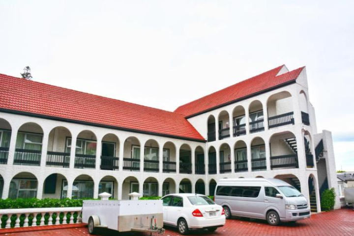 Image Alt