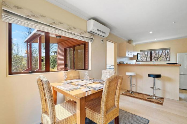 Korimako Ridge - Lake Hawea Holiday Home - Otago