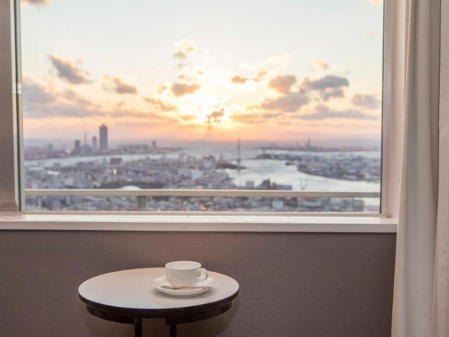 Art Hotel Osaka Bay Tower - Osaka
