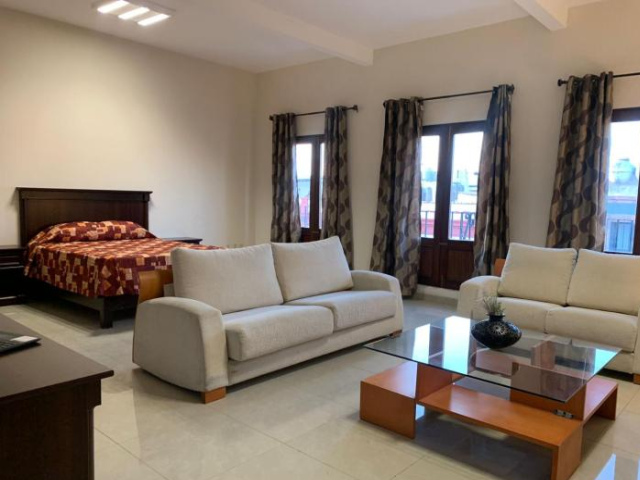 Cinco de Mayo Hotel - Queretaro