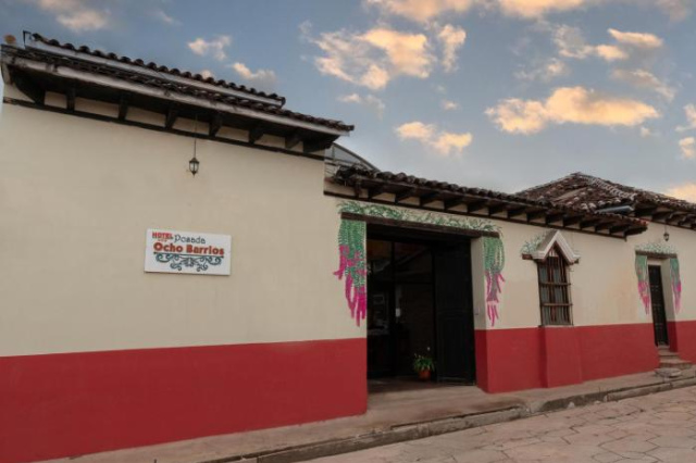Hotel Ocho Barrios - San Cristobal