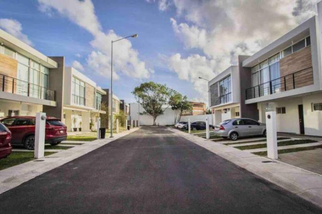 Altus Homes by Andiani Travel - Cancun